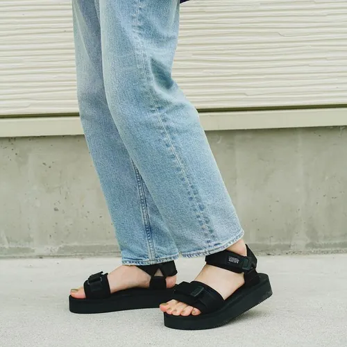 Suicoke store platform sandals