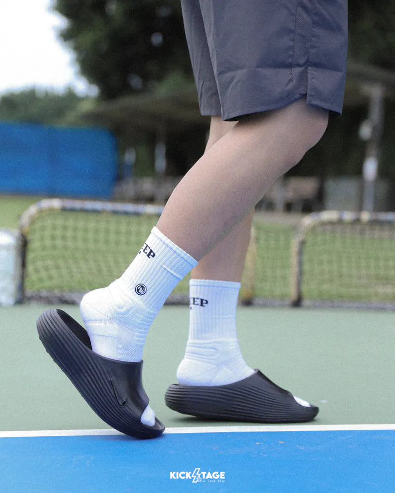 NIKE REACTX REJUVEN8 【HV4479】