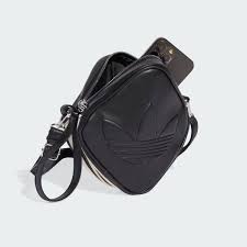 ADIDAS Black Diamond-Shaped Bag【JC6004】