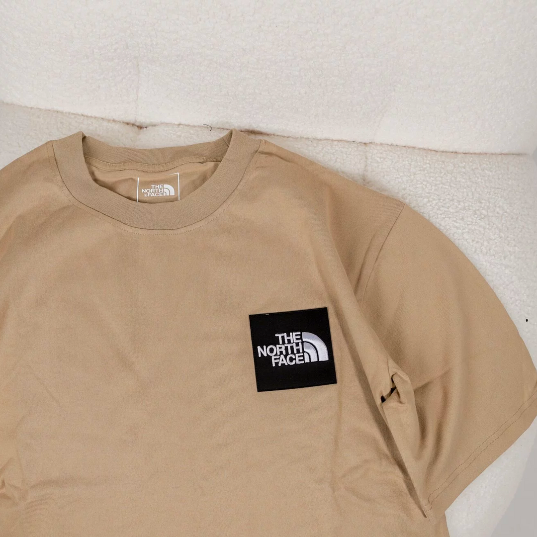 The North Face 3D Square Embroidered Woven Label Tee [NF0A7QQT]