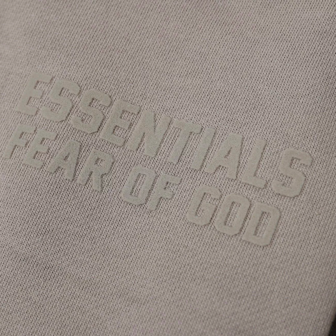 Quần thể thao Fear Of God Essentials [130SU22202]